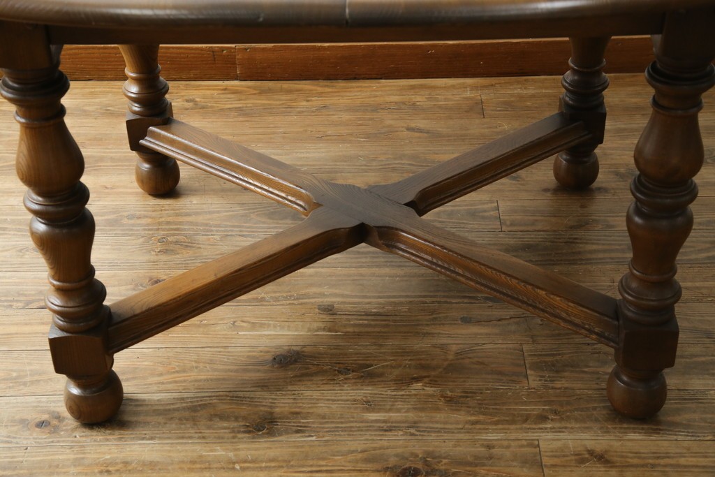 イギリスビンテージ　美品　ERCOL(アーコール)　ニレ材　クラシカルな雰囲気漂うドローリーフテーブル　(R-053490)