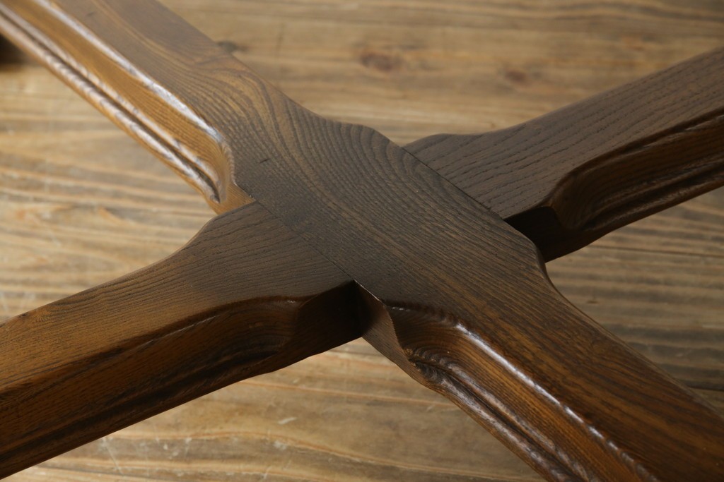 イギリスビンテージ　美品　ERCOL(アーコール)　ニレ材　クラシカルな雰囲気漂うドローリーフテーブル　(R-053490)