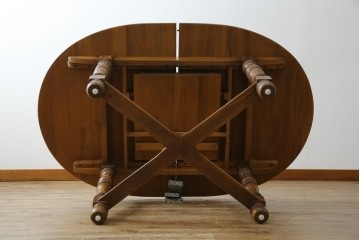 イギリスビンテージ　美品　ERCOL(アーコール)　ニレ材　クラシカルな雰囲気漂うドローリーフテーブル　(R-053490)
