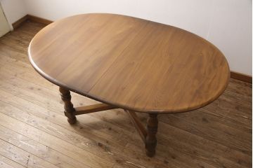 イギリスビンテージ　美品　ERCOL(アーコール)　ニレ材　クラシカルな雰囲気漂うドローリーフテーブル(エクステンションテーブル、ダイニングテーブル、ヴィンテージ)(R-053490)