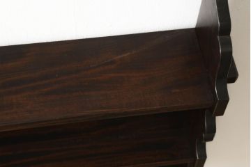 和製　カバ材(樺材)　落ち着いた色合いが上品なアンティークウォールラック(壁掛け棚、吊り棚、飾り棚、ウォールシェルフ)(R-053491)