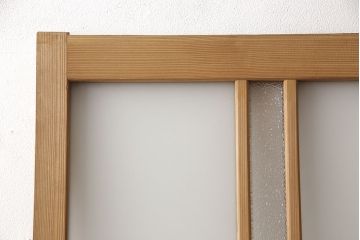 アンティーク建具　昭和中期　ダイヤガラスがアクセント!レトロな雰囲気を醸し出すガラス戸1枚(引き戸)(R-053497)