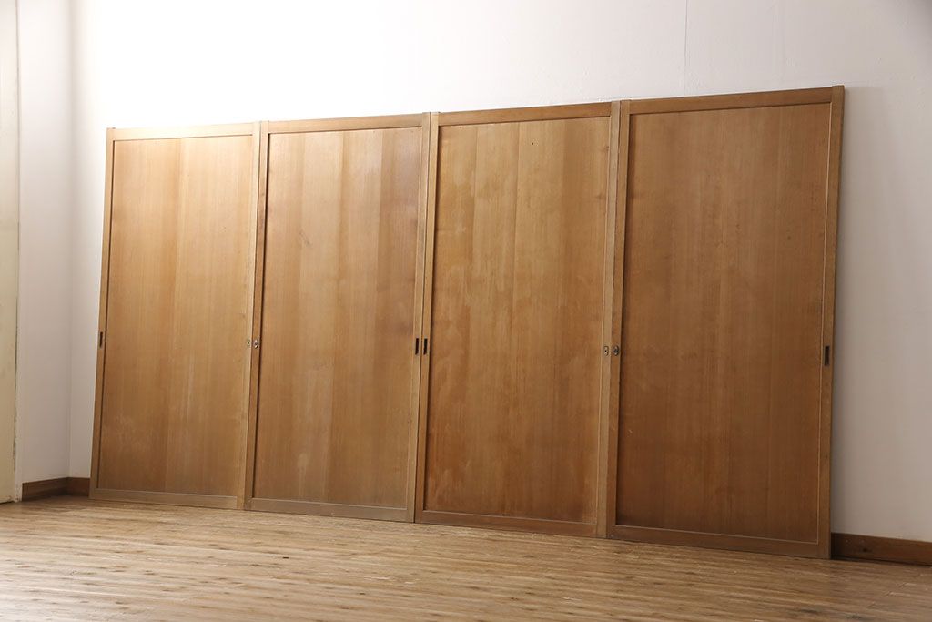 和製アンティーク　柾目が美しく上品な板戸4枚セット(帯戸、引き戸、建具)(R-053499)