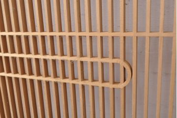 和製ビンテージ　整然と並ぶ格子が和の情緒溢れる欄間(ランマ)2枚セット(明かり取り、明り取り、らんま、ヴィンテージ)(R-053505)