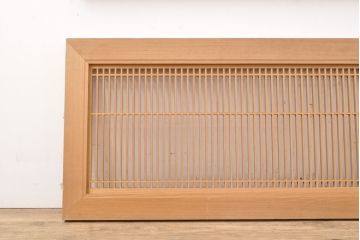 和製ビンテージ　整然と並ぶ格子が和の情緒溢れる欄間(ランマ)2枚セット(明かり取り、明り取り、らんま、ヴィンテージ)(R-053505)