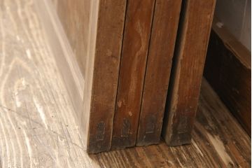 和製アンティーク　長い歳月を経た風合いが趣溢れる格子帯戸4枚セット(板戸、引き戸、建具)(R-053515)