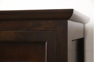 中古　美品　松本民芸家具　直線的なデザインがモダンな印象のF型整理タンス(チェスト)(定価約49万円)(R-053518)