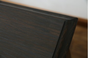 和製ビンテージ　神戸洋家具　永田良介商店　凝ったデザインがお部屋の雰囲気を高める両袖デスク　(R-053524)