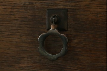 和製ビンテージ　神戸洋家具　永田良介商店　凝ったデザインがお部屋の雰囲気を高める両袖デスク　(R-053524)