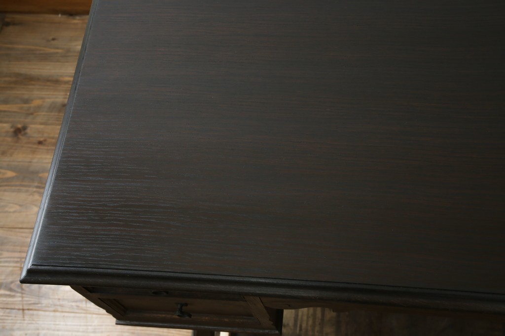 和製ビンテージ　神戸洋家具　永田良介商店　凝ったデザインがお部屋の雰囲気を高める両袖デスク　(R-053524)