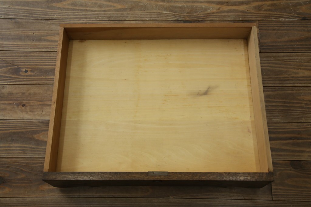 和製ビンテージ　神戸洋家具　永田良介商店　凝ったデザインがお部屋の雰囲気を高める両袖デスク　(R-053524)