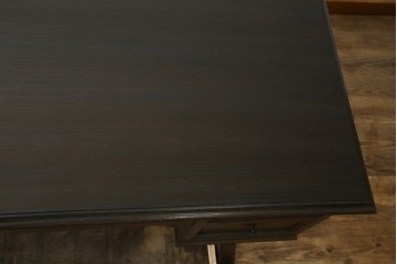 和製ビンテージ　神戸洋家具　永田良介商店　凝ったデザインがお部屋の雰囲気を高める両袖デスク　(R-053524)