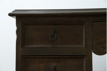 和製ビンテージ　神戸洋家具　永田良介商店　凝ったデザインがお部屋の雰囲気を高める両袖デスク　(R-053524)