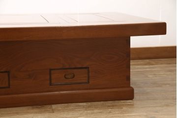 中古　ニレ材(楡材)　団らんのひと時におすすめな大振りの囲炉裏(長火鉢、座卓、ローテーブル)(R-053526)