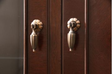 中古　美品　メープル不二屋　品の良さが高級感を高めるサイドボード(収納棚、戸棚、キャビネット)(定価約38万円)(R-053527)