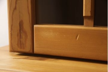 中古　シャルドネ(CHARDONNAY)　パイン材　ナチュラルインテリアにもってこい!木のやさしいぬくもりを感じるカップボード(食器棚、キャビネット、収納棚、戸棚)(R-053528)