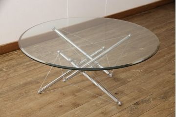 中古　Cassina(カッシーナ)製　713　スタイリッシュなデザインがワンランク上の暮らしを演出するローテーブル(センターテーブル、サイドテーブル、ガラス)(定価約46万円)(R-053529)