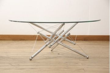 中古　Cassina(カッシーナ)製　713　スタイリッシュなデザインがワンランク上の暮らしを演出するローテーブル(センターテーブル、サイドテーブル、ガラス)(定価約46万円)(R-053529)