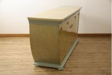 中古　最高級イタリア輸入家具　バーズアイメープルと細やかな装飾が美しいサイドボード(定価約250万円)(キャビネット、サイドキャビネット、収納棚)(R-053540)