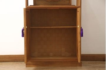 ビンテージ家具　未使用展示品　三方肥松(老松、アブラマツ)　珍しい材でつくられた小振りな戸棚(収納棚、茶棚、茶箪笥、ヴィンテージ)(R-053541)