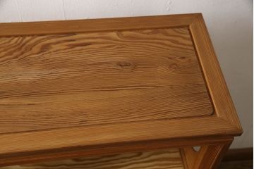 ビンテージ家具　未使用展示品　三方肥松(老松、アブラマツ)　珍しい材でつくられた小振りな戸棚(収納棚、茶棚、茶箪笥、ヴィンテージ)(R-053541)