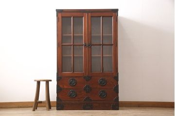 中古　美品　岩谷堂箪笥　ケヤキ材　漆塗りと迫力ある木目が美しい書棚(本棚、本箱、ブックケース、戸棚、収納棚、キャビネット)(R-053544)