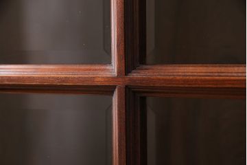 中古　美品　岩谷堂箪笥　ケヤキ材　漆塗りと迫力ある木目が美しい書棚(本棚、本箱、ブックケース、戸棚、収納棚、キャビネット)(R-053544)