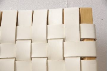 中古　arflex(アルフレックス)　NT(エヌティー)　革を編み込んだデザインが個性的なアームチェア(定価約8万6千円)(ダイニングチェア、椅子、イス)(R-053548)
