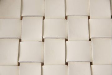中古　arflex(アルフレックス)　NT(エヌティー)　革を編み込んだデザインが個性的なアームチェア(定価約8万6千円)(ダイニングチェア、椅子、イス)(R-053548)