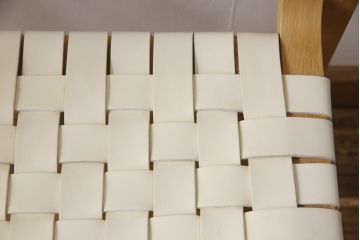 中古　arflex(アルフレックス)　NT(エヌティー)　革を編み込んだデザインが個性的なアームチェア(定価約8万6千円)(ダイニングチェア、椅子、イス)(R-053549)