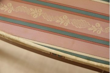 中古　DREXEL HERITAGE(ドレクセルヘリテイジ)　FRANCESCA(フランチェスカ)シリーズ　ストライプと小花の柄がかわいらしいチェア4脚セット(定価約64万円・4脚)(ダイニングチェア、椅子、イス)(R-053557)