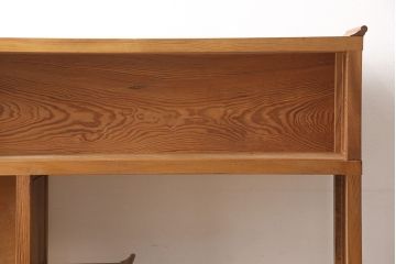 ビンテージ家具　三方肥松(老松、アブラマツ)　珍しい材でつくられた、木目の美しさが目を引く茶棚(収納棚、茶箪笥、飾り棚、ヴィンテージ)(R-053560)