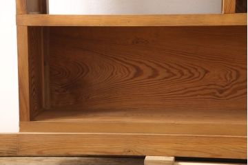 ビンテージ家具　三方肥松(老松、アブラマツ)　珍しい材でつくられた、木目の美しさが目を引く茶棚(収納棚、茶箪笥、飾り棚、ヴィンテージ)(R-053560)