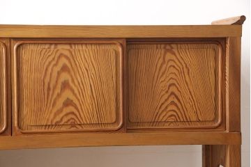 ビンテージ家具　三方肥松(老松、アブラマツ)　珍しい材でつくられた、木目の美しさが目を引く茶棚(収納棚、茶箪笥、飾り棚、ヴィンテージ)(R-053560)