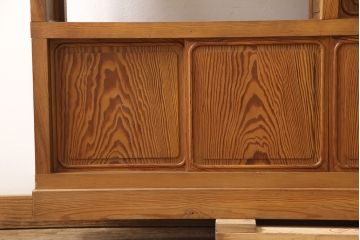 ビンテージ家具　三方肥松(老松、アブラマツ)　珍しい材でつくられた、木目の美しさが目を引く茶棚(収納棚、茶箪笥、飾り棚、ヴィンテージ)(R-053560)
