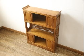 ビンテージ家具　未使用展示品　三方肥松(老松、アブラマツ)　珍しい材でつくられた、木目の美しさが目を引く茶棚(収納棚、茶箪笥、飾り棚、ヴィンテージ)(R-053567)