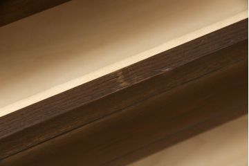 中古　カリモク家具(karimoku)　domani(ドマーニ)　Morganton(モーガントン)　上品な佇まいのチェスト(サイドチェスト、引き出し)(定価約21万6千円)(R-053573)