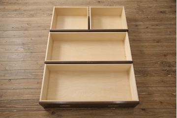 中古　カリモク家具(karimoku)　domani(ドマーニ)　Morganton(モーガントン)　上品な佇まいのチェスト(サイドチェスト、引き出し)(定価約21万6千円)(R-053573)