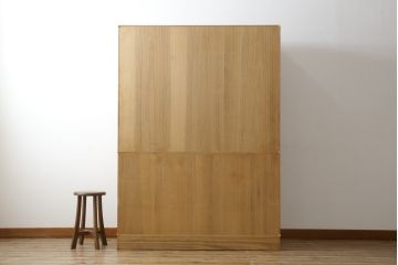 中古　美品　大阪泉州　衣装盆付き　黒檀のアクセントが粋な雰囲気を醸し出す総桐箪笥(桐たんす、着物箪笥、引き出し、チェスト)(定価約200万円)(R-053576)