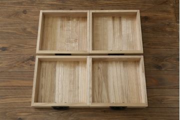 中古　超美品　岩谷堂箪笥　引き出し17杯　収納力抜群!金具のデザインがおしゃれで和モダンな空間におすすめの収納箪笥(チェスト)(R-053592)