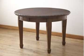 アンティーク家具　ウォールナット材　イギリスよりやってきた!気品漂うエクステンションテーブル(ダイニングテーブル、丸テーブル、拡張式テーブル、2人掛け、4人掛け)(R-053604)