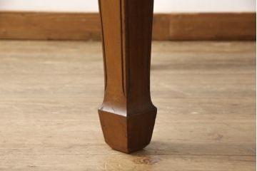アンティーク家具　ウォールナット材　イギリスよりやってきた!気品漂うエクステンションテーブル(ダイニングテーブル、丸テーブル、拡張式テーブル、2人掛け、4人掛け)(R-053604)
