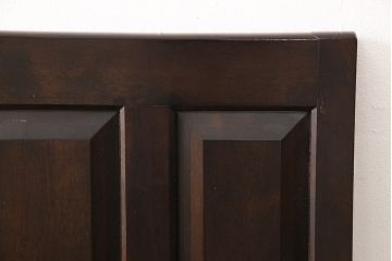 中古　美品　国産民芸家具　カバ材(樺材)　デザインと機能性にこだわった2人掛けベンチ(ソファ、アーム付きベンチ、長椅子、板座)(R-053605)