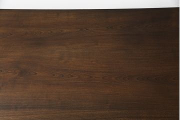中古　美品　国産民芸家具　天板ケヤキ材(欅)　挽き物の脚が気品を感じさせるダイニングテーブル(食卓、4人掛け、6人掛け、8人掛け)(R-053606)