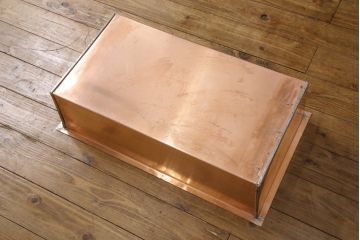 中古　美品　国産民芸家具　総ケヤキ材(欅)　上品な和の趣溢れる火鉢(囲炉裏、座卓、ローテーブル、長火鉢、木製火鉢)(R-053607)