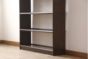 中古　民芸家具　総ケヤキ材　シンプルな中にもつくりの良さが感じられる本棚(松本民芸家具)(書棚、飾り棚、ブックシェルフ、オープンラック)(R-053612)