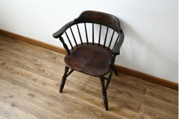 中古　松本民芸家具　#91型　落ち着きのある空間を演出するキャプテンチェア(アームチェア、板座チェア、椅子、ダイニングチェア)(R-053615)