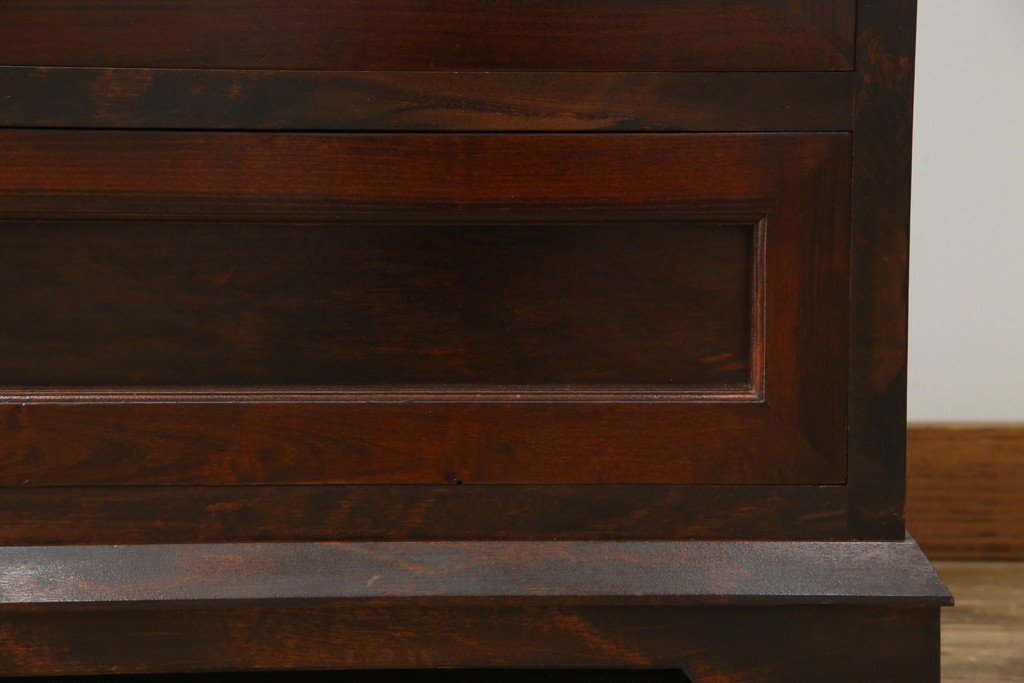 中古　民芸家具　高山式　シックな色合いが和モダンなお部屋にもぴったりなチェスト　(R-053623)