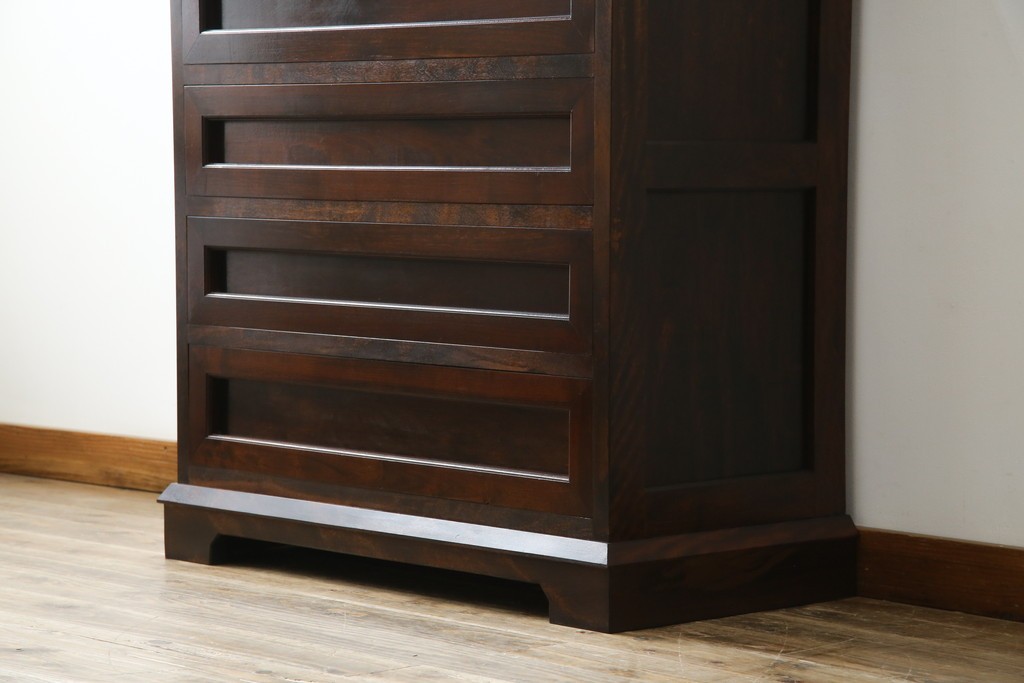 中古　民芸家具　高山式　シックな色合いが和モダンなお部屋にもぴったりなチェスト　(R-053623)