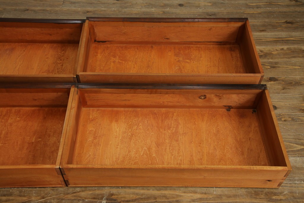 中古　民芸家具　高山式　シックな色合いが和モダンなお部屋にもぴったりなチェスト　(R-053623)